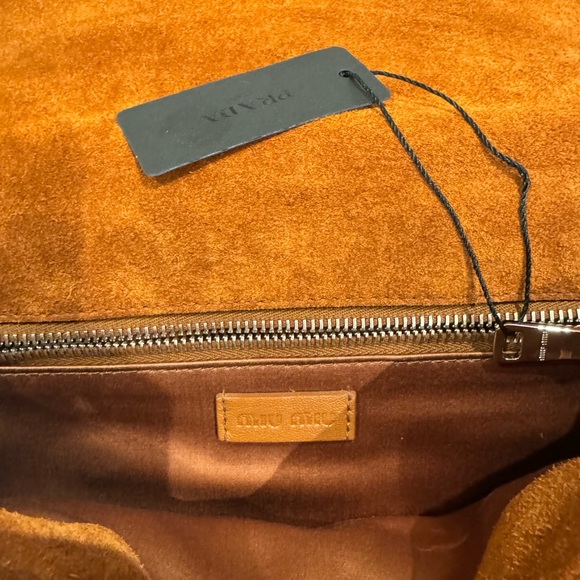 Miu Miu suede shoulder bag (Authentic) - Picture 7 of 8